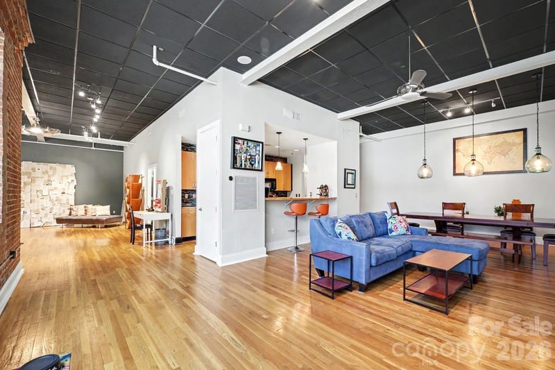310 Arlington Ave #214, Charlotte, NC 28203