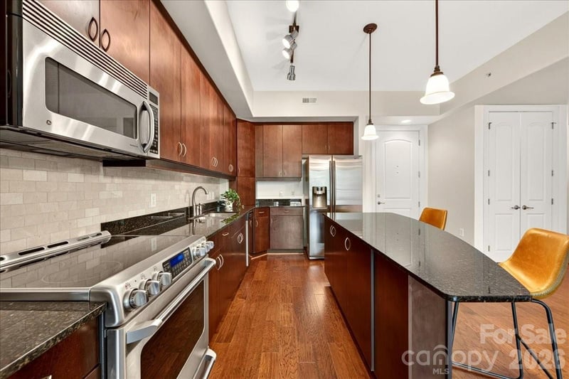 4625 Piedmont Row Dr #316, Charlotte, NC 28210