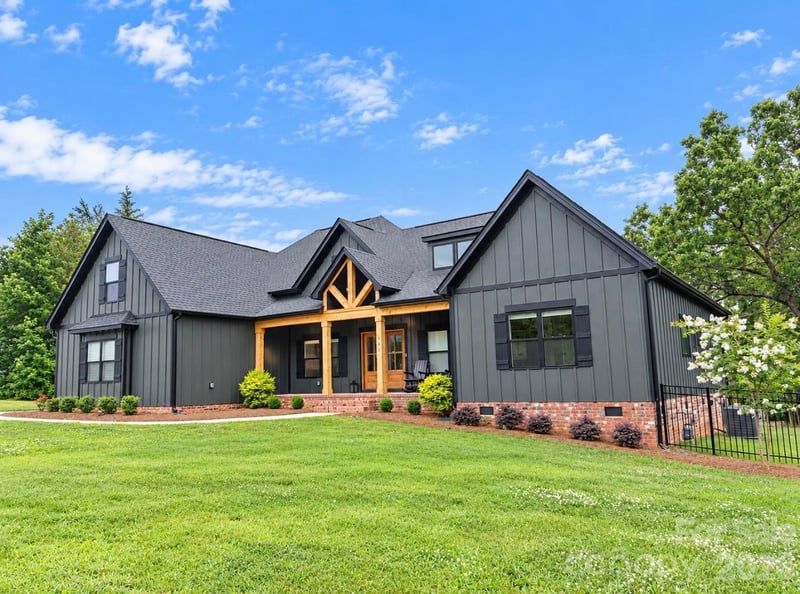 501 Edmunds Ln, Clover, SC 29710