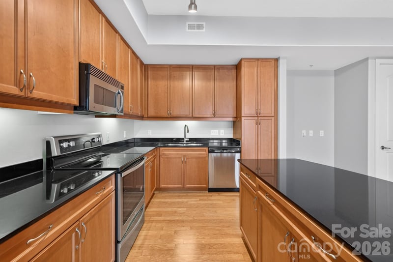 4620 Piedmont Row Dr #603, Charlotte, NC 28210