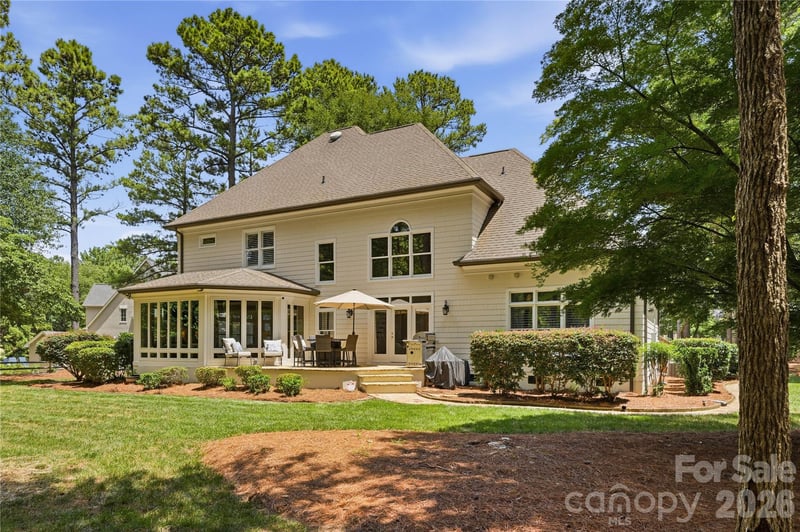 103 White Crest Ct, Mooresville, NC 28117