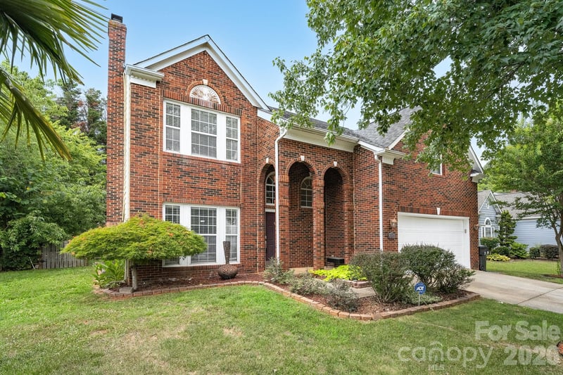 6813 Neuhoff Ln, Charlotte, NC 28269