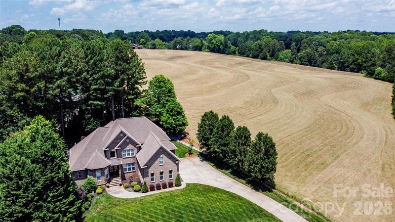 139 Waterbury Dr, Mooresville, NC 28117