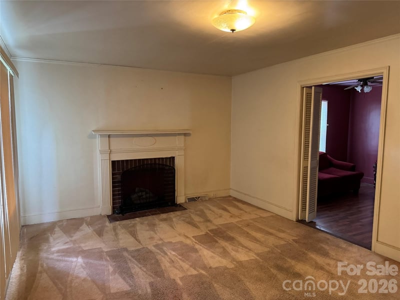 945 S Confederate Ave, Rock Hill, SC 29730