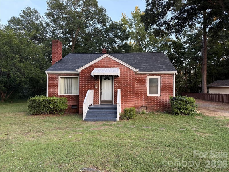 945 S Confederate Ave, Rock Hill, SC 29730