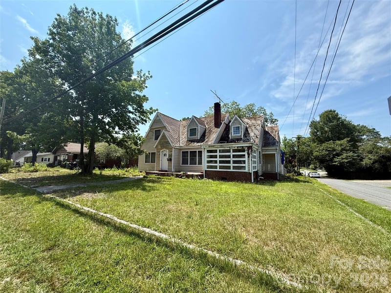1400 Central Dr, Kannapolis, NC 28083
