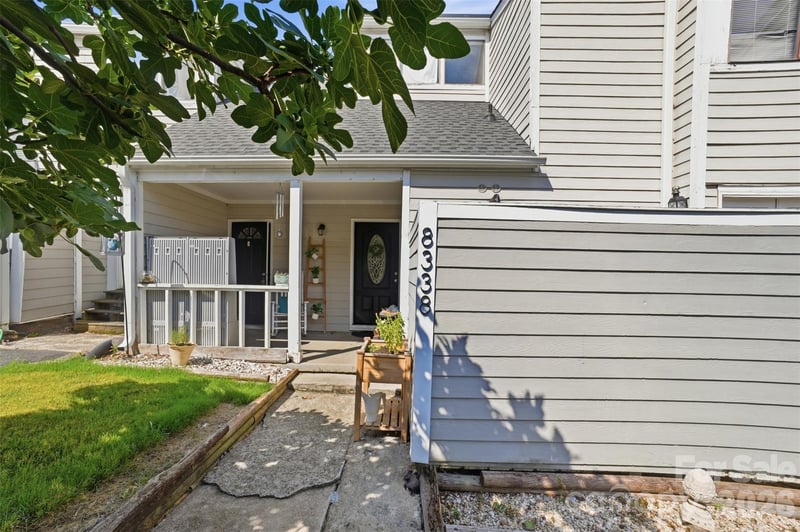 8338 Cricket Lake Dr, Charlotte, NC 28277