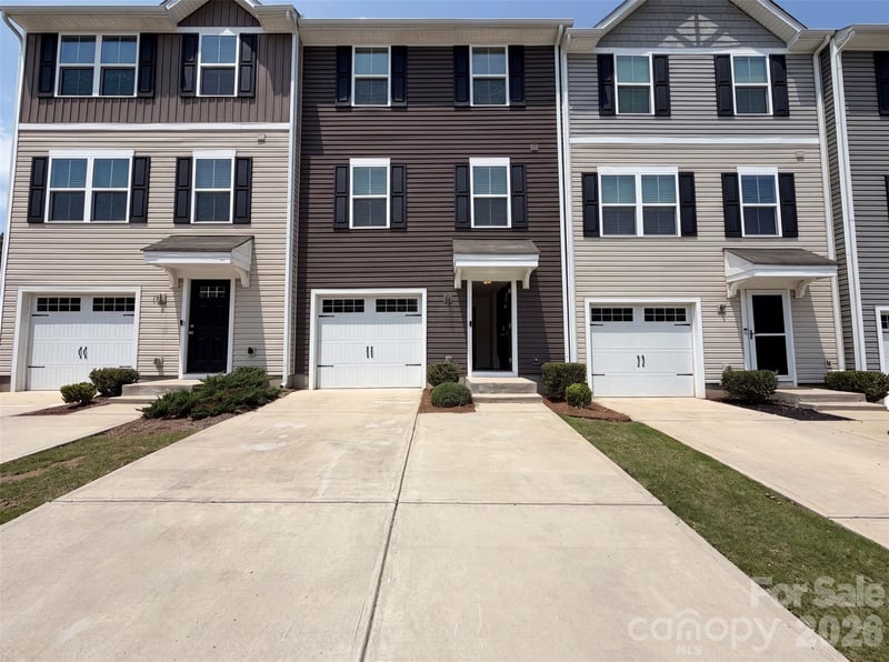923 Taybyn Rd, Fort Mill, SC 29715