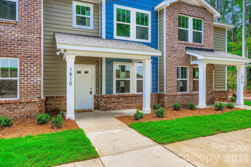 1614 Ct Brooks Cir, Charlotte, NC 28212