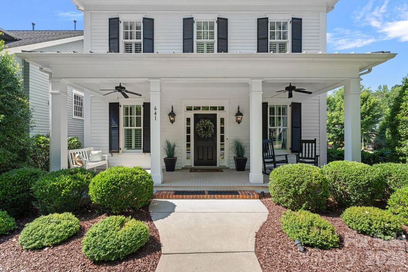 641 Hudson Pl, Davidson, NC 28036