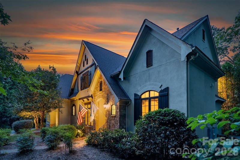 3003 Ocaso Ct, Matthews, NC 28104