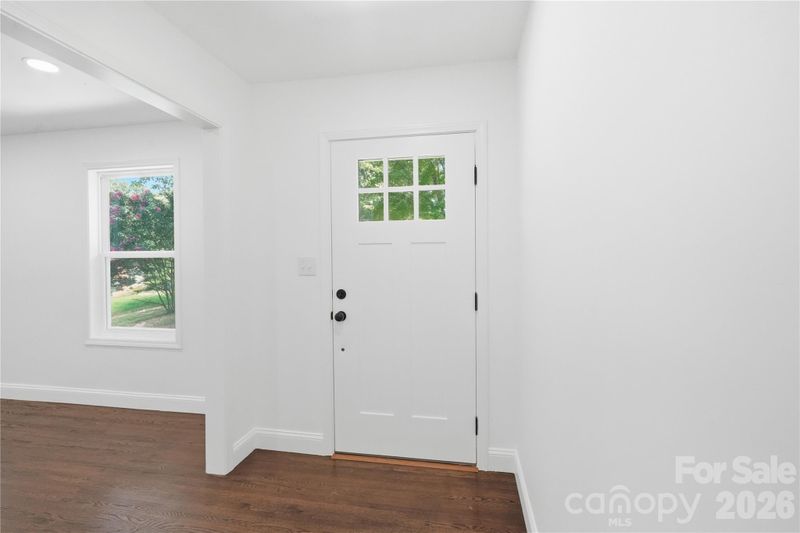 6908 Ludwig Dr, Charlotte, NC 28215