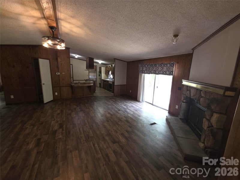 1340 Bowling Green Dr, Clover, SC 29710