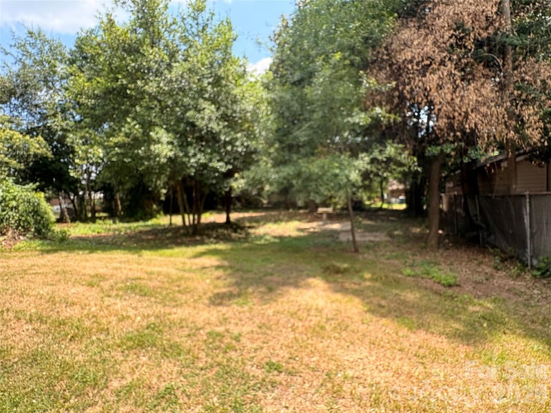 725 5th Ave SW, Hickory, NC 28602