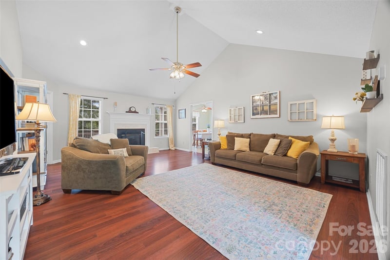 808 Chipmeadow Ln, York, SC 29745