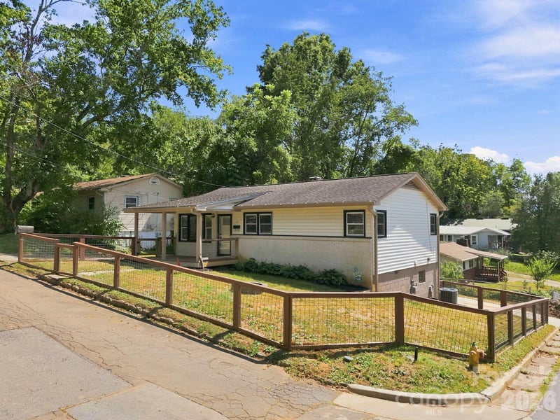 14 E Indiana Ave, Asheville, NC 28806