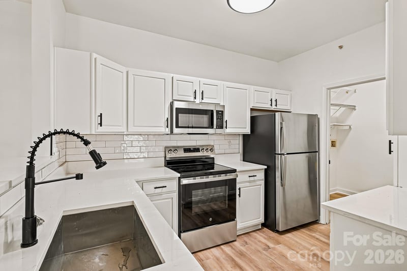 16409 Golden River Ln, Charlotte, NC 28277