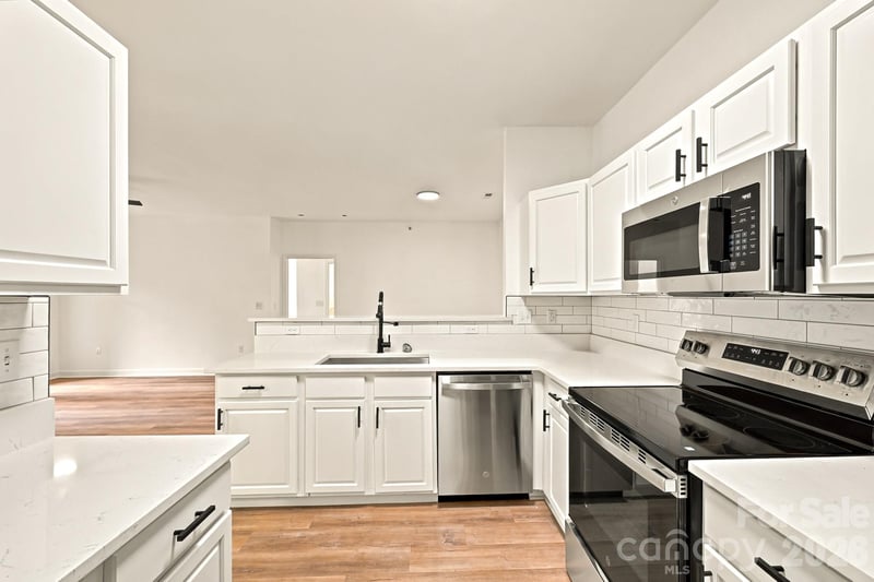 16409 Golden River Ln, Charlotte, NC 28277