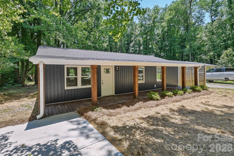 1936 Lakedell Dr, Charlotte, NC 28215