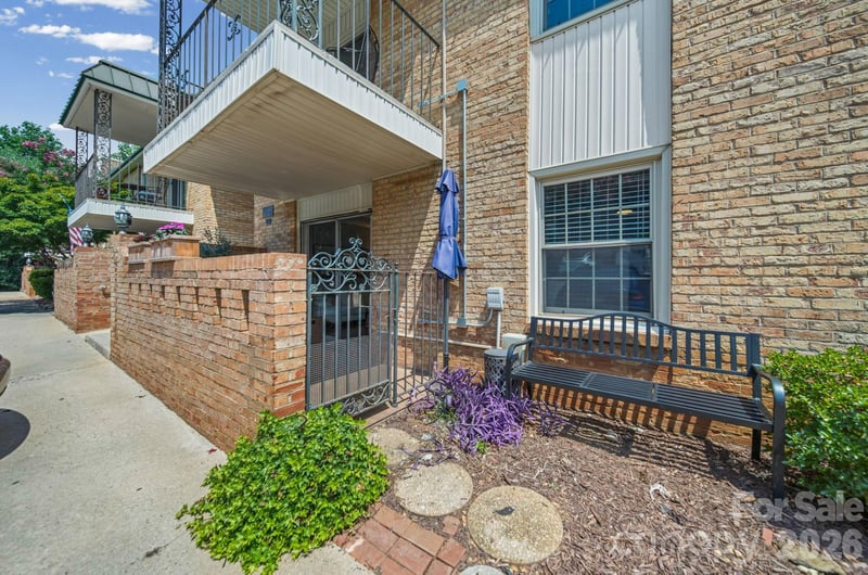 4739 Hedgemore Dr #N, Charlotte, NC 28209