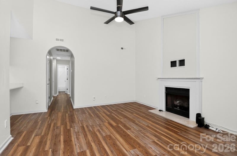 6033 Mary Blair Ln, Charlotte, NC 28214