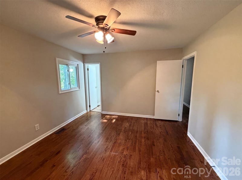 1716 Timberlane St, Gastonia, NC 28054