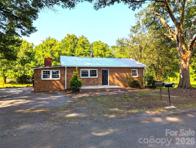 9207 Elgin Dr, Charlotte, NC 28214