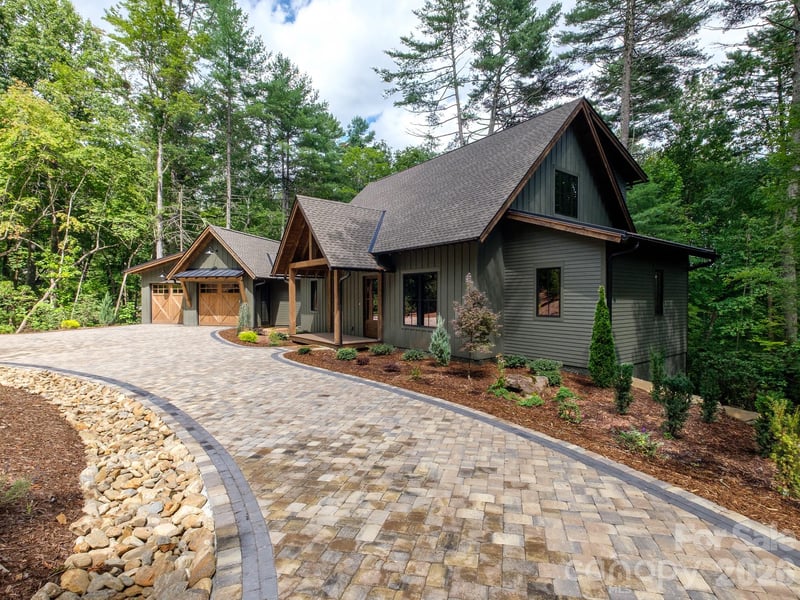 465 Mountain Brook Trl, Brevard, NC 28712