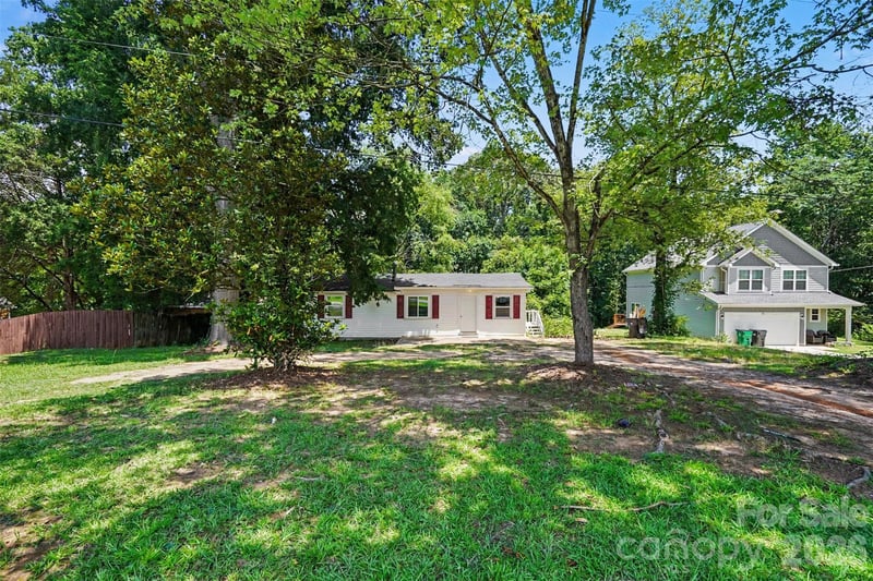 8232 Starnes Randall Rd, Charlotte, NC 28215