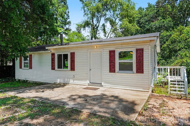 8232 Starnes Randall Rd, Charlotte, NC 28215