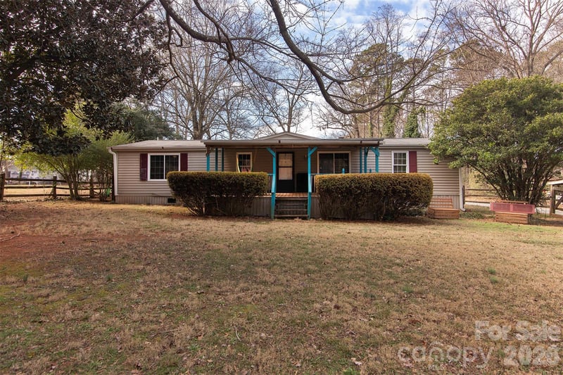 5727 Thompson Rd, Charlotte, NC 28216