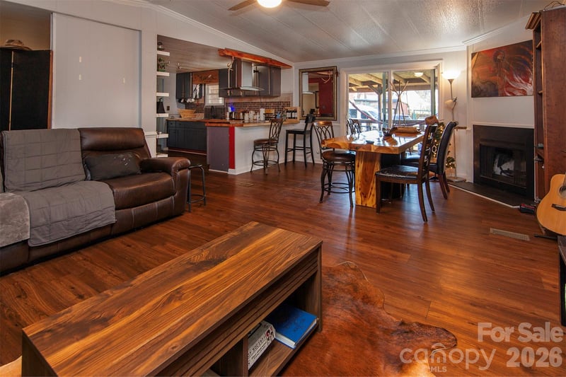 5727 Thompson Rd, Charlotte, NC 28216