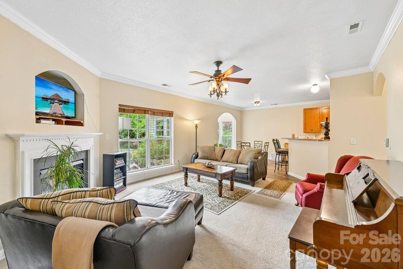 4008 Cascade Dr, Gastonia, NC 28056