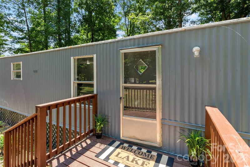 335 Lake Landing Dr, Salisbury, NC 28146