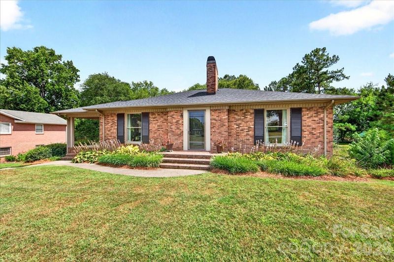 104 2nd Ave NE, Catawba, NC 28609