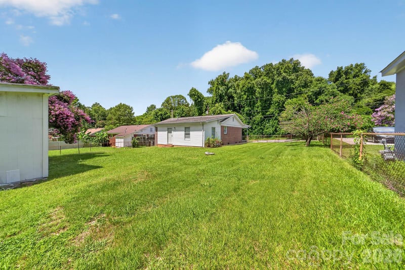 4723 Northaven Dr, Charlotte, NC 28206