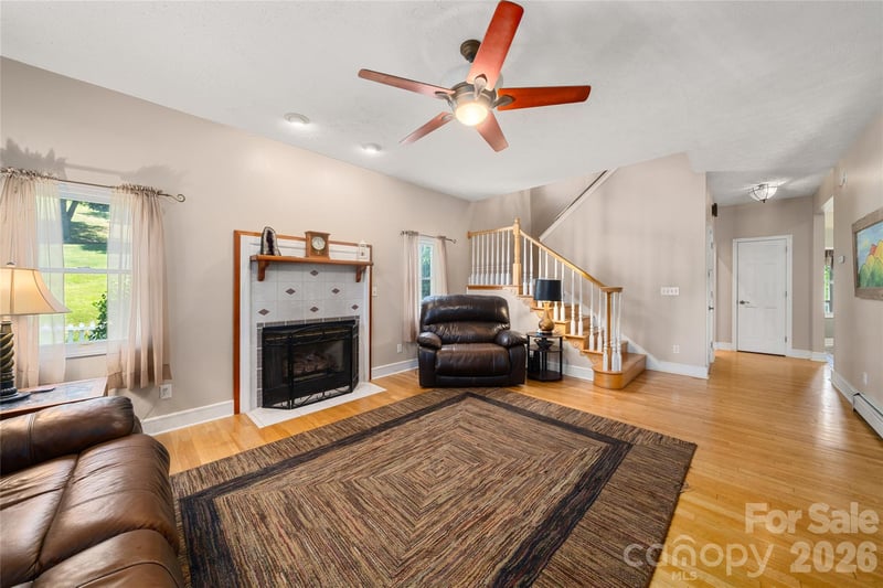22 Dogwood Cir, Burnsville, NC 28714