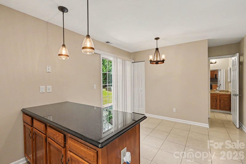 8260 Golf Ridge Dr, Charlotte, NC 28277