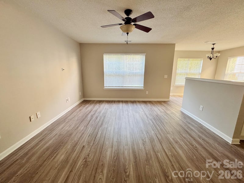 2638 Rozzelles Landing Dr, Charlotte, NC 28214