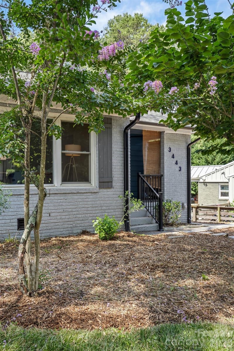 3443 Airlie St, Charlotte, NC 28205