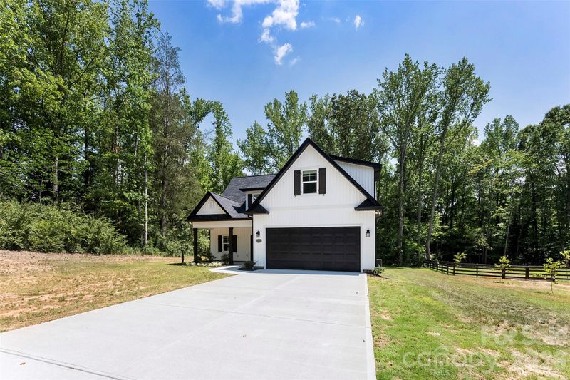5005 Oconee Dr, Stanley, NC 28164