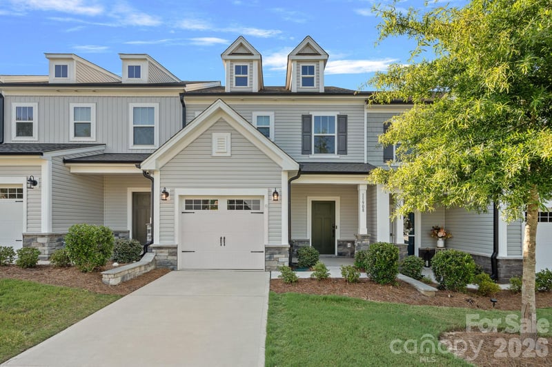 11908 Basking Dr, Charlotte, NC 28214