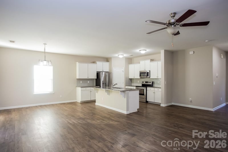 2706 Mt Holly Huntersville Rd, Charlotte, NC 28214