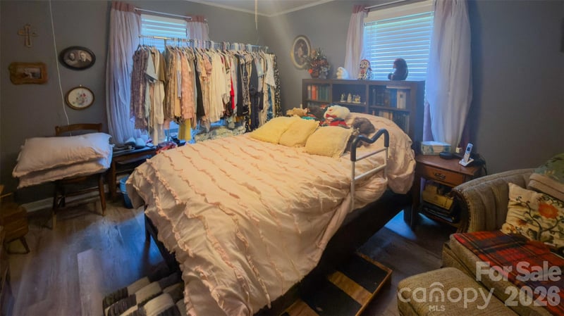 408 Oakdale St, Gastonia, NC 28054