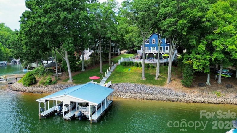 8470 Marina Ln, Catawba, NC 28609