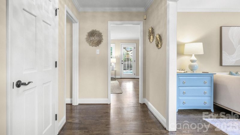 5305 Newgate Ct, Charlotte, NC 28226