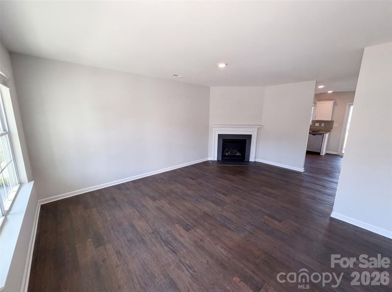 7244 Finnigan Rd, Charlotte, NC 28215