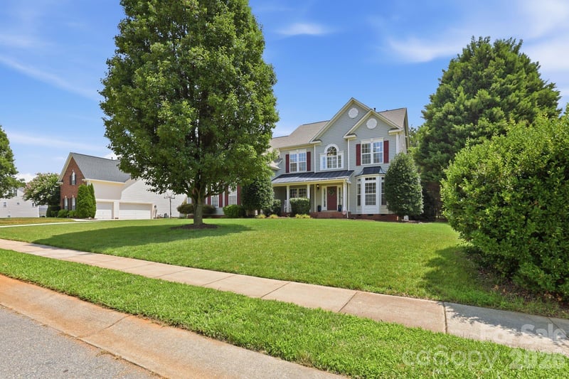 151 Corona Cir, Mooresville, NC 28117