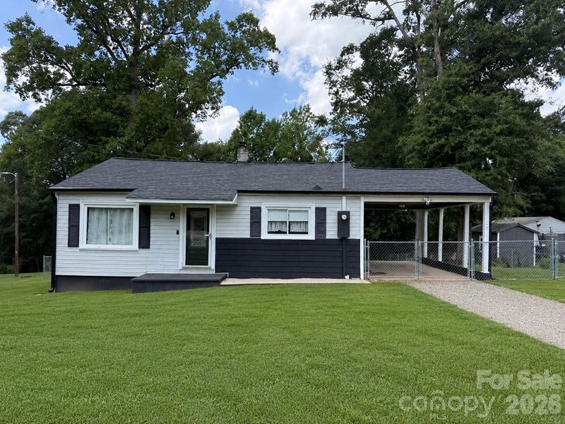 648 Summerow Rd, Stanley, NC 28164