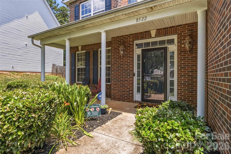 8522 Delamere Ln, Charlotte, NC 28269
